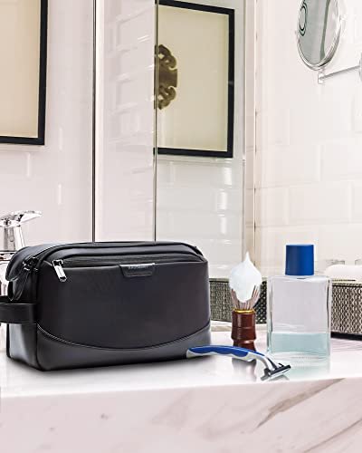 Water-Resistant Men's Toiletry Bag - Large Dopp Kit